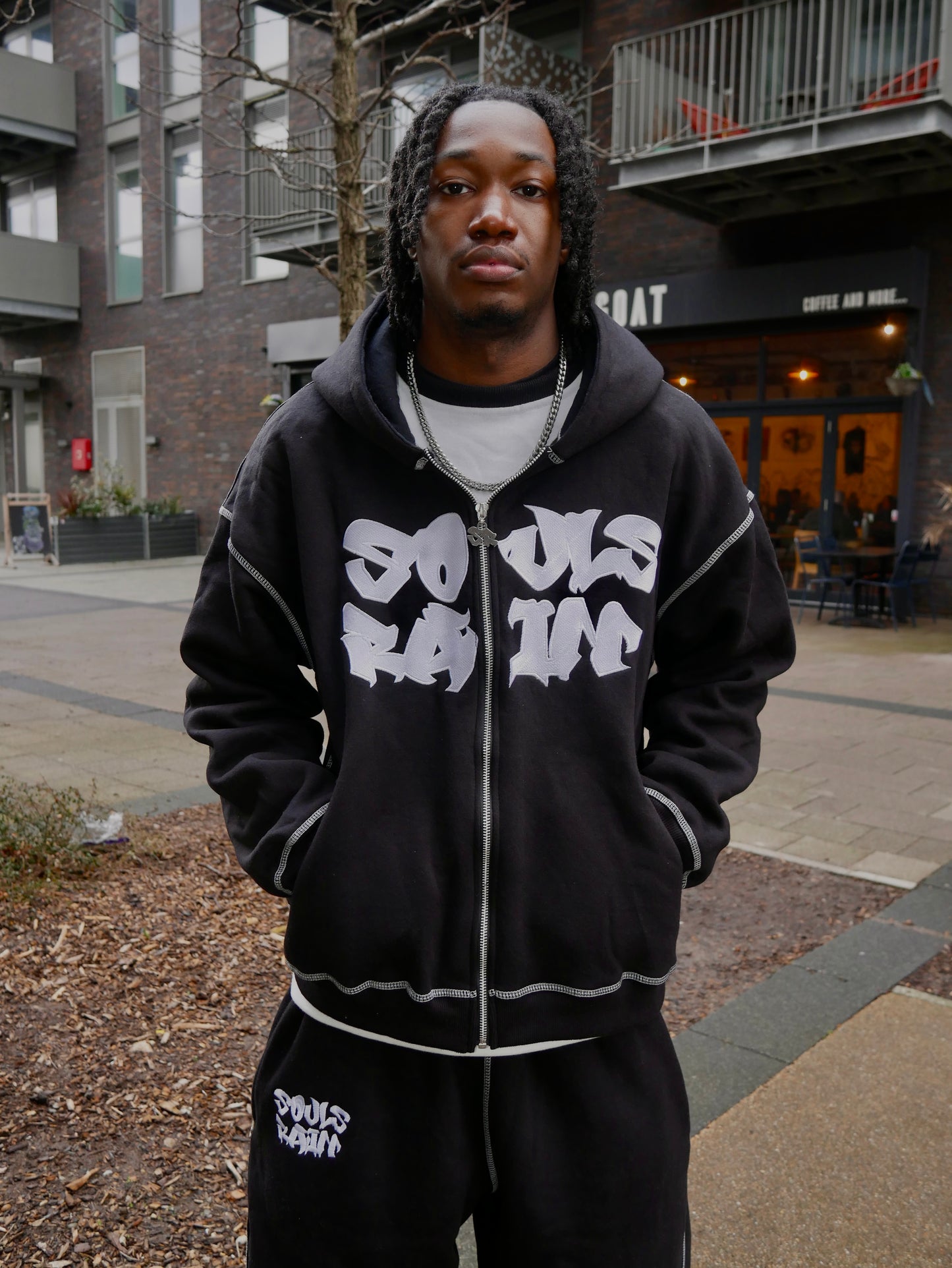 BLACKOUT SWEATPANTS